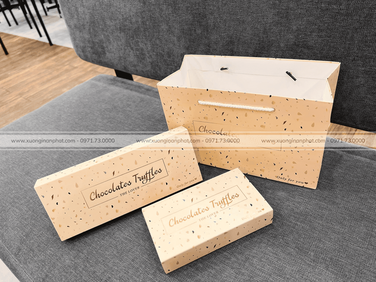 in vỏ hộp quà Chocolater