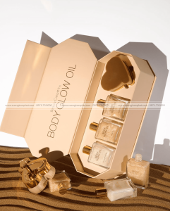 in Hộp mỹ phẩm Body Glow Oil